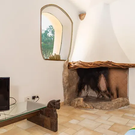 Roccia San Pantaleo Villa Olbia